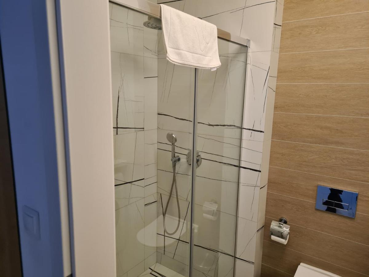 Apartamenty Kasprowicza 20A Klimatyzacja Basen Fintess Sauny Parking Bawialnia Zmywarkataras Wysoki Standard W Pelni Wyposazony Kołobrzeg Exterior foto
